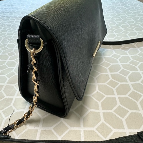 Black Aldo crossbody bag, used in good condition - Picture 9 of 16